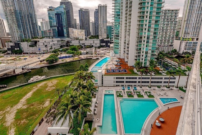 Photo - 90 SW 3rd St Unit 2002