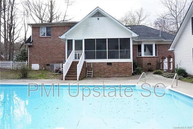Photo - 4264 Walnut Ridge Rd