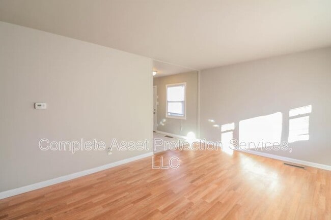 Photo - 3315 176th St