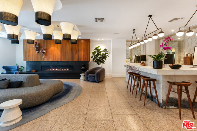 Photo - 10777 Wilshire Blvd Unidad 402 Rental