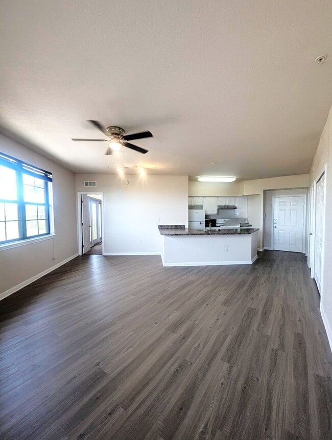 Building Photo - 2x2 New flooring throughout! Updated, spac...
