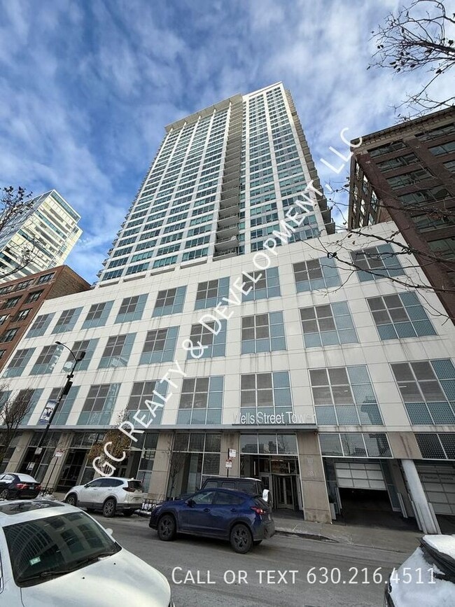 Building Photo - 701 S Wells St Unit 3204 , 3204