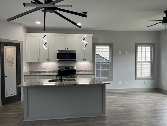 Photo - 2922 Painted Pony Dr