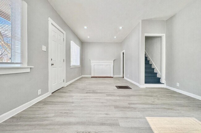 Photo - 1052 O'Brien