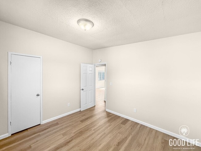 Photo - S Myers St (1128-30) Unit 1128 S Myers St