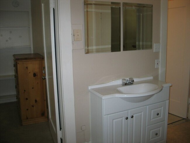 Photo - 631 E 400 N Unit 631 E 400 N #1
