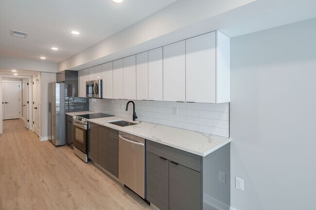 Building Photo - 1717 N 25th St Unit 2