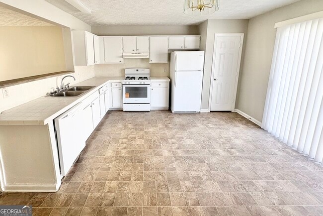 Photo - 408 Bainbridge Dr