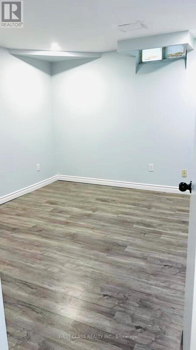 Photo - 96 Fieldwood Dr