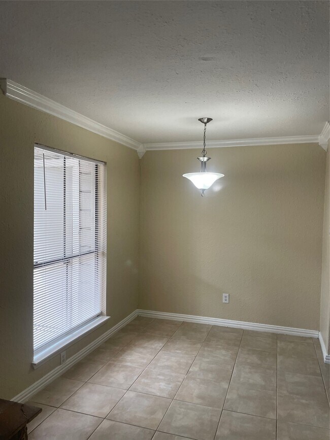 Photo - 17331 Red Oak Dr Unit 27