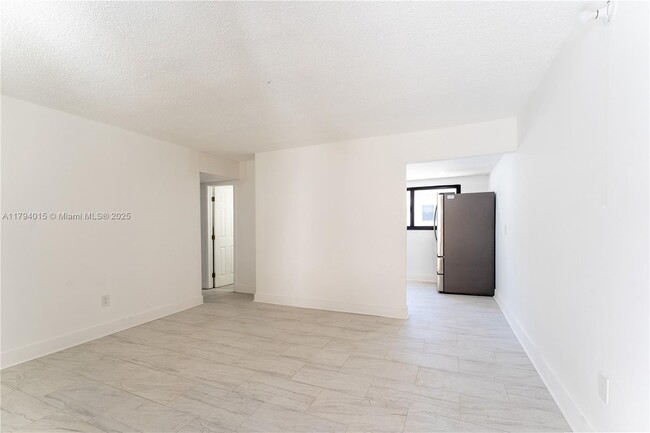 Photo - 1515 NW N River Dr Apartment Unit 1