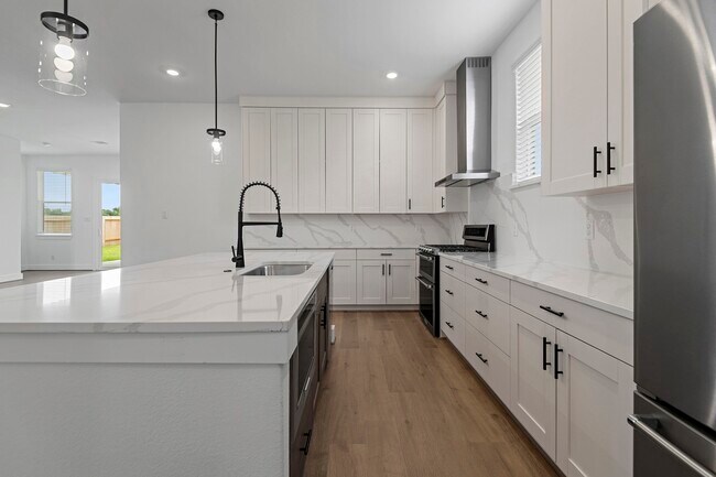 Photo - 1911 Drover Ln