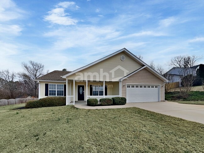 Building Photo - 230 Barberry Ln