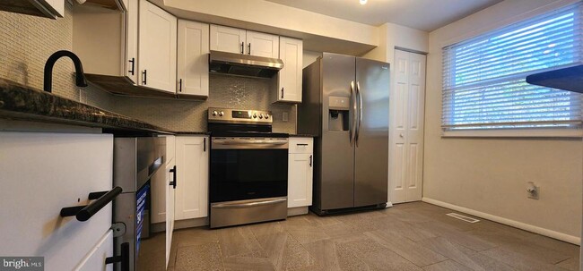 Photo - 5523 Inverness Woods Ct Townhome