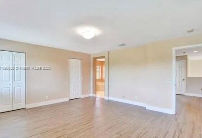 Photo - 1042 Sunflower Cir