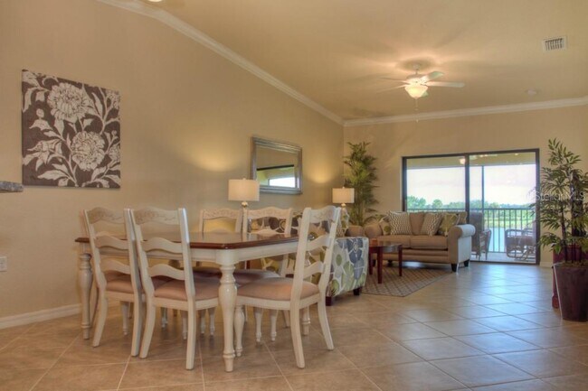 7305 River Hammock Dr Unit 206
