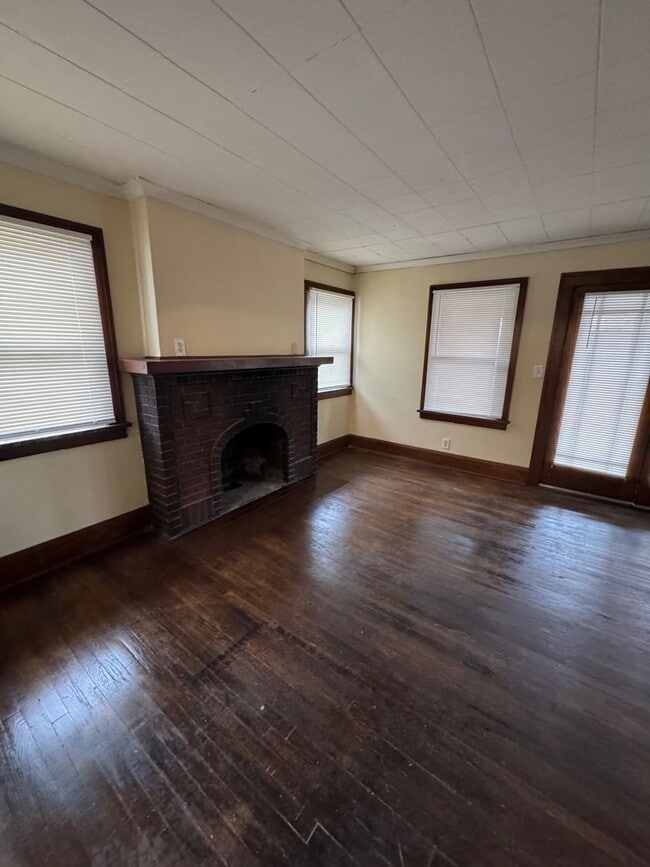 Photo - 1421 Crosby St Unit 1421-2