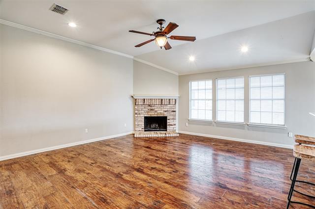 Photo - 707 Overton Dr