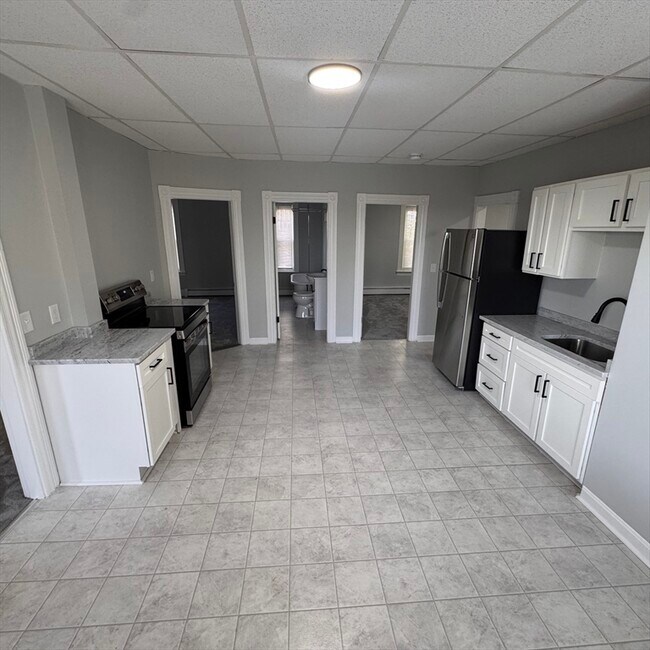 Photo - 77 Oak St Unit 3