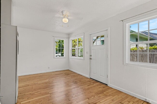 Photo - 19th 4-Plex - 000004 Unit 522