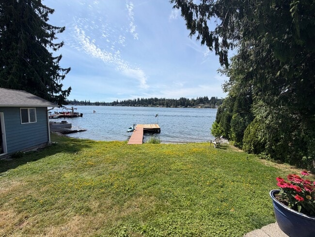 16102 Peninsula Rd