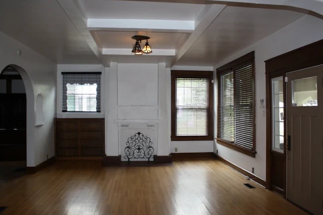 Photo - 500 S Fess Ave