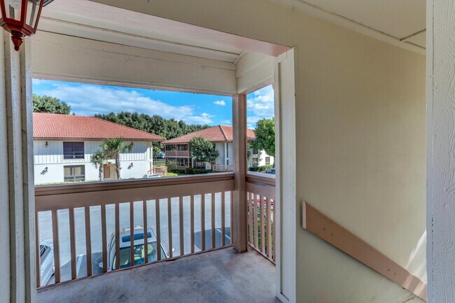 Photo - 318 Brackenwood Cir Condo