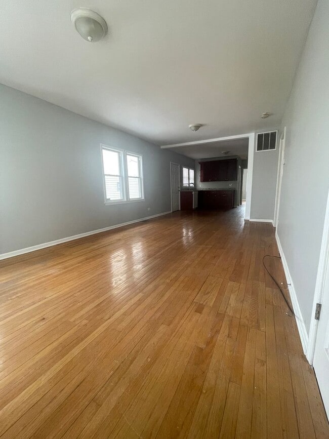 Photo - Beautiful 3 Bedroom house for Rent in Calumet City, IL AVAILABLE NOW!!