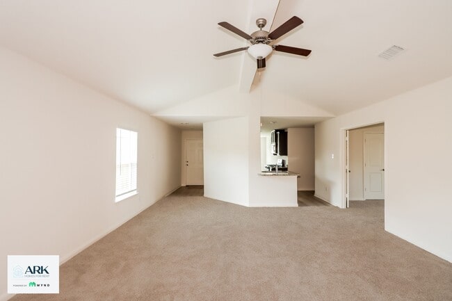 Photo - 26828 Steinbeck Dr