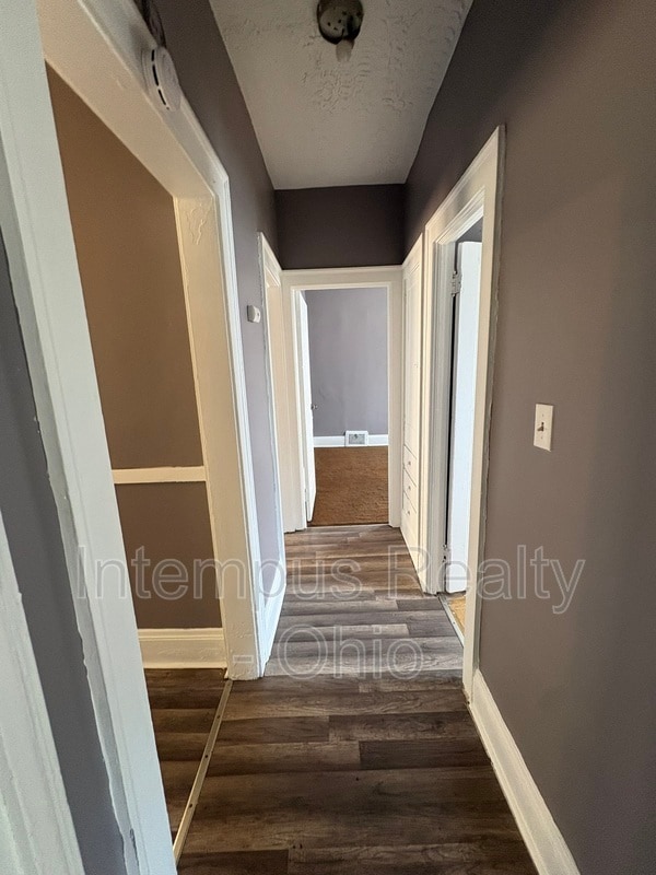 Photo - 942 Eddy Rd