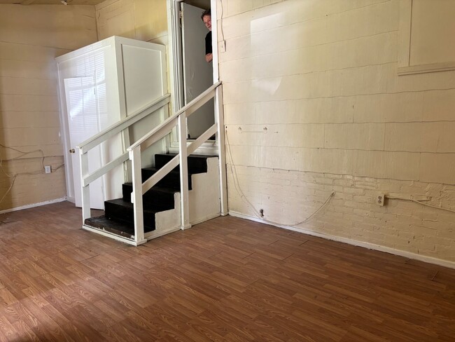Photo - 177 W Santa Clair St