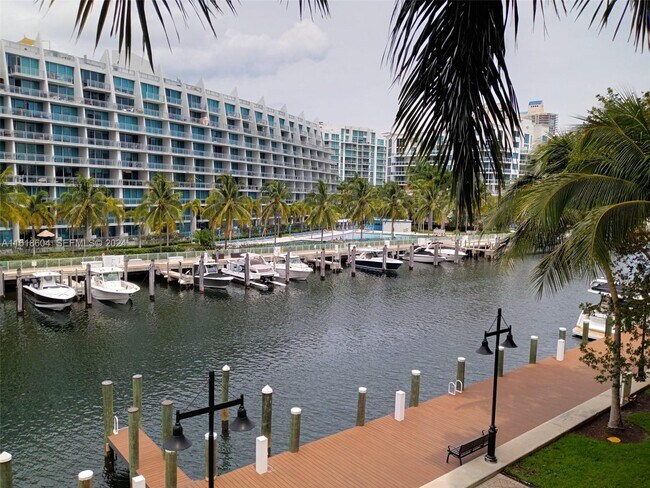 Photo - 3001 NE 185th St Unit 311