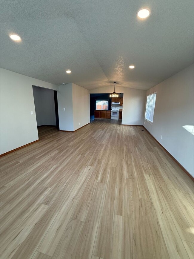 Photo - Newly Renovated 3B/2Ba Home in Quiet Neighborhood!