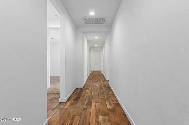 Photo - 4411 N 94th Dr