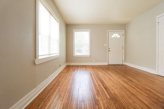 Photo - Newly Renovated Duplex! Unit 1419