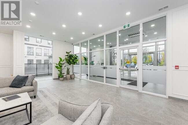 Photo - 71 Wyndham St S Unit 502