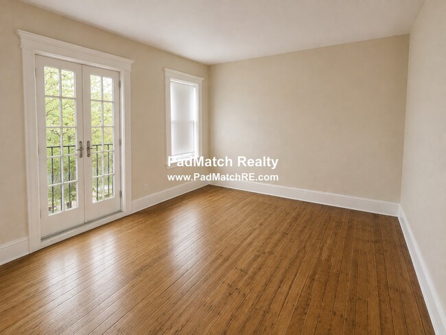 Photo - 106 Strathmore Rd Unit 3