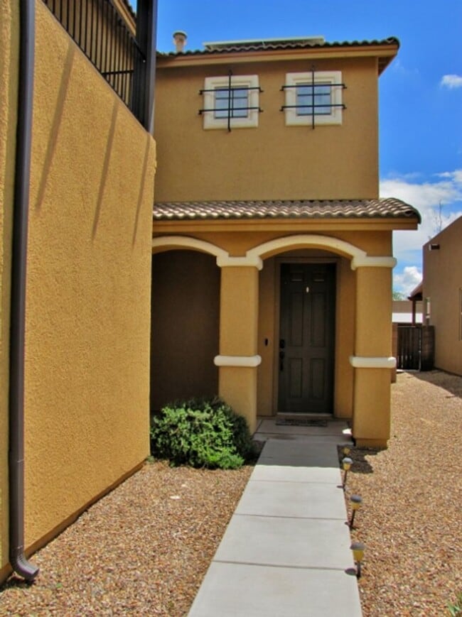 Photo - 5BR/2.5BA/3CG, 2808 sq.ft. home in Reflections at Valiente subdivision, Sierra Vista, AZ