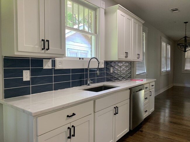 Photo - 116 Melrose Cir