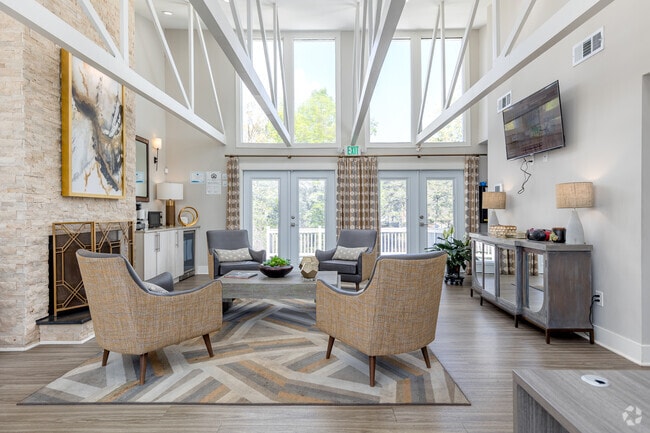 Leasing Center
