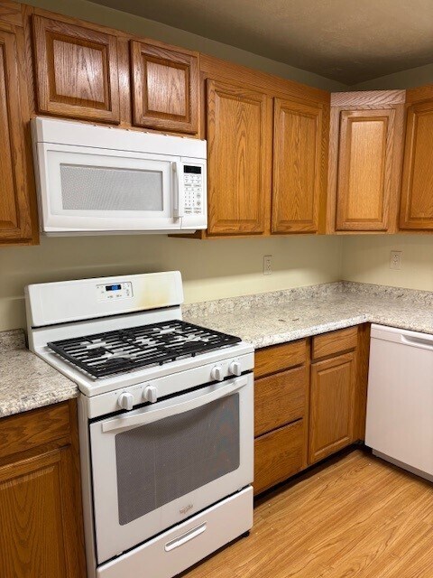 Photo - 2341 Sherbrook St