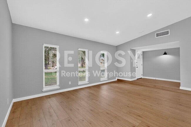 Photo - 1207 Creekwood Ct