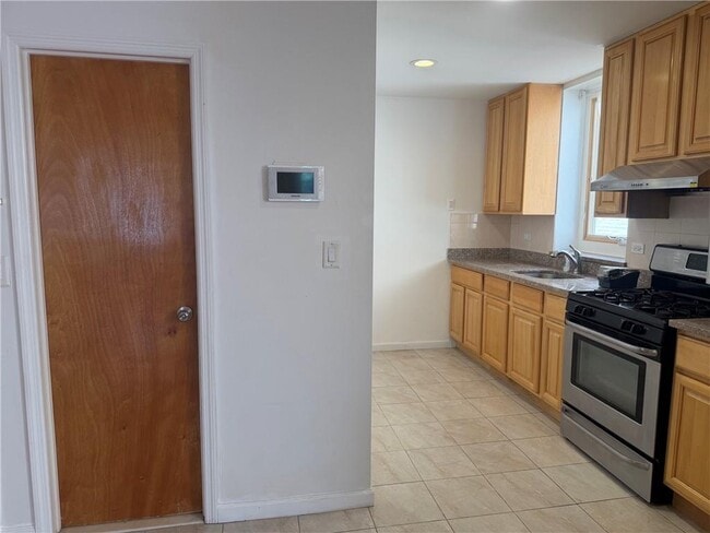 Photo - 2035 Bay Ridge Pkwy Unit 2R