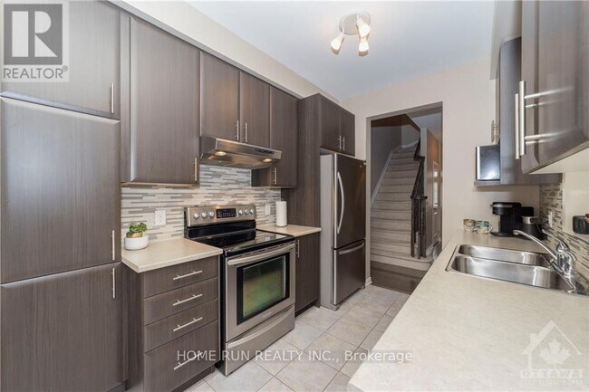 Photo - 840 Kennacraig Private