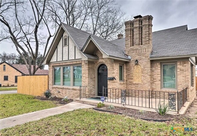 Photo - 1419 N 5th St