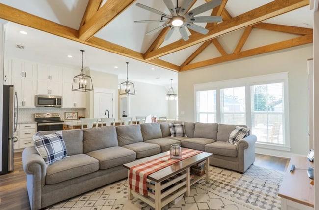 Photo - Elegant Southern Living: Your Dream Rental Home in Hahira, Georgia!