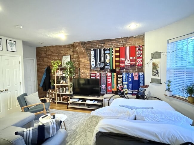 Photo - 529 Columbus Ave