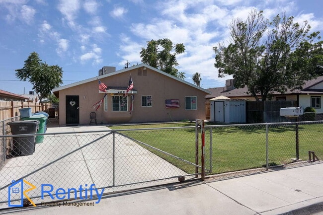 Photo - 3-Bed, 2-Bath in North Bakersfield – Only for $1,495 Unit B
