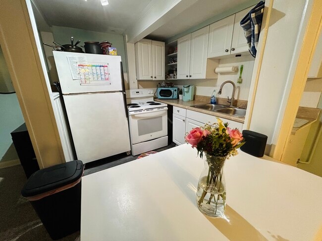 Photo - 1377 Scott Blvd