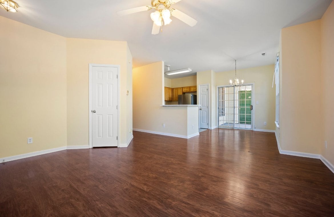 Photo - 1511 Kudrow Ln